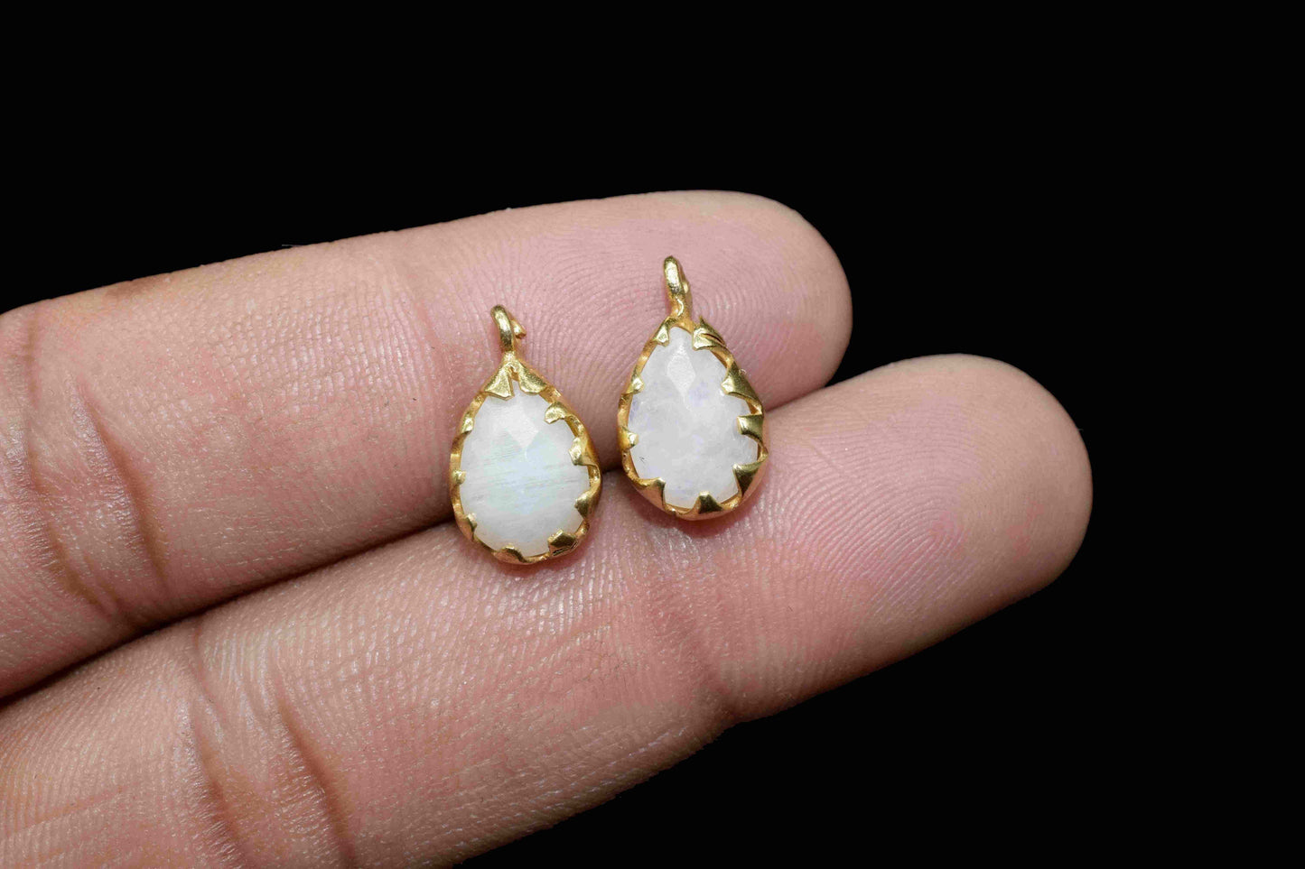 Moonstone Charms jewelry,Gemstone Faceted Pendant Jewelry Making Supplies,Moonstone 6x8mm Oval Shape Single bail Connector,Pendant Gift