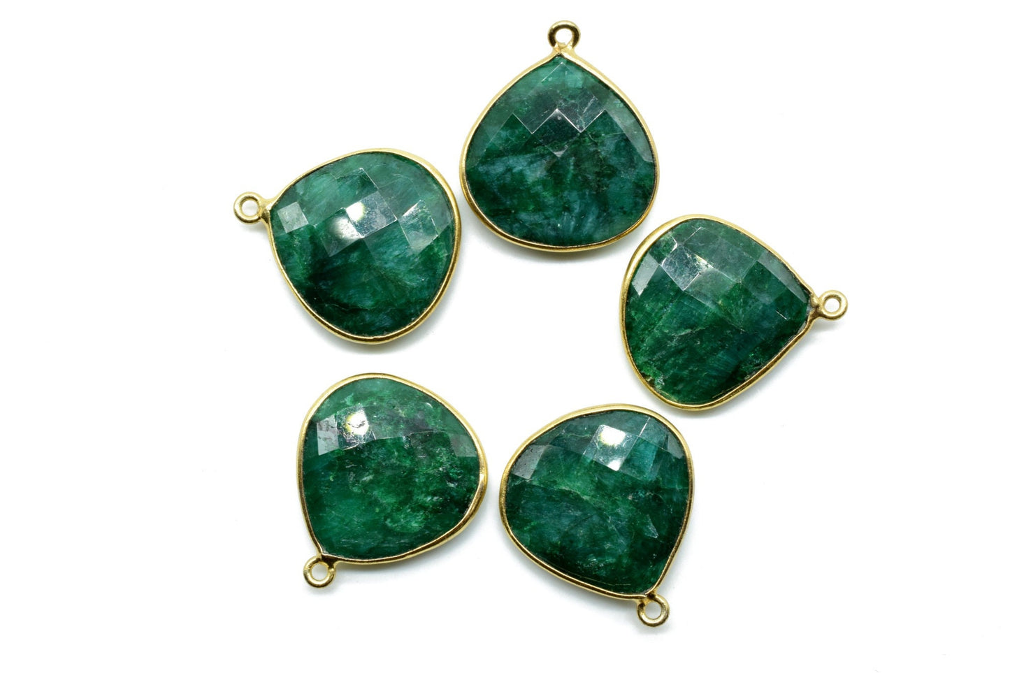 Green Emerald 20mm Heart Shape Charm,Dyed Emerald Faceted Heart Shape Connector,Bezel Heart Shape Connector,Emerald Single Flat Bail links