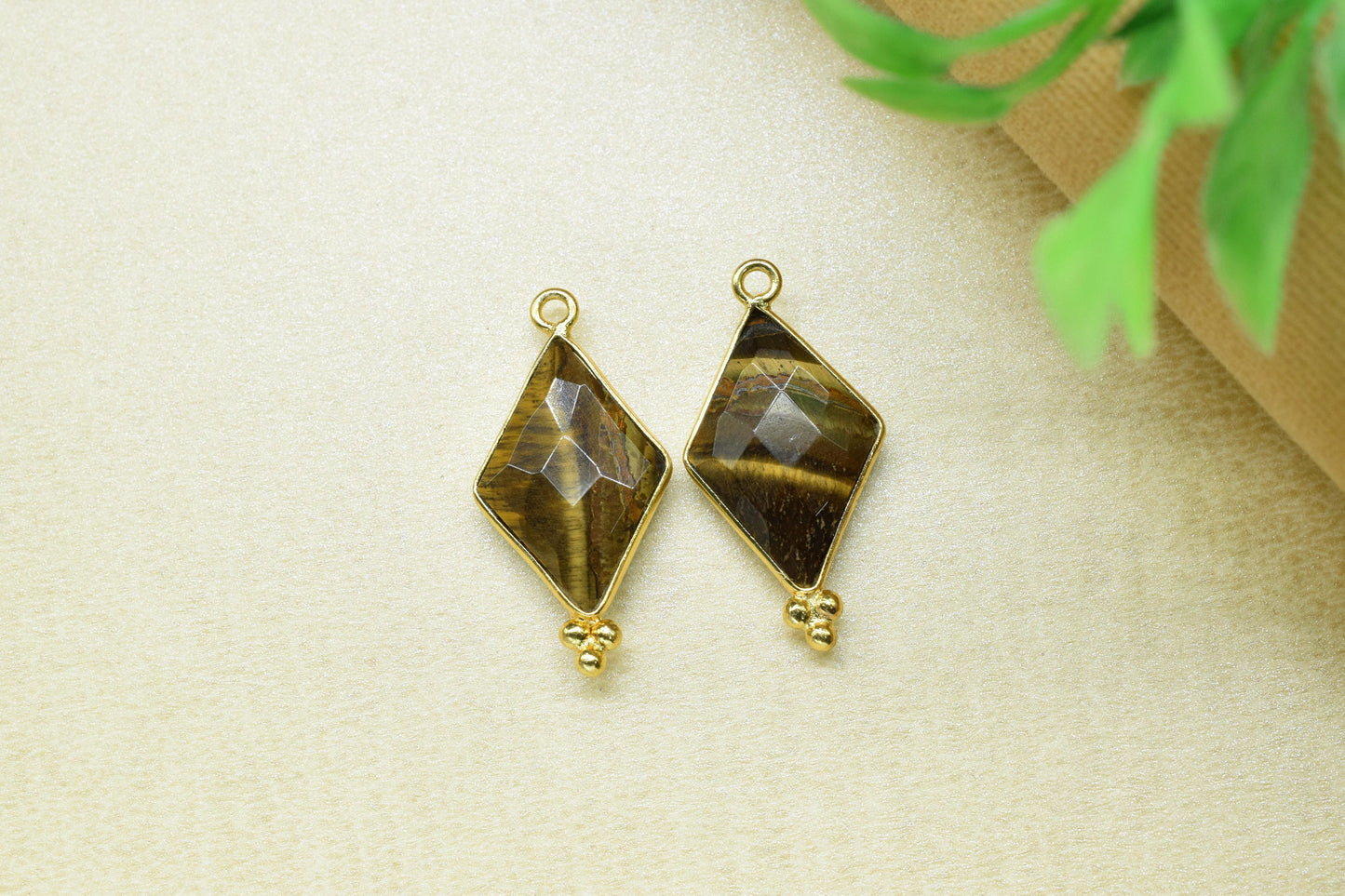 Tiger Eye Gemstone 15x20mm Diamond Shape connector,Tiger Eye charms Pendant Jewelry Making,Tiger Eye Gold Plating single bail Pendant,Gift