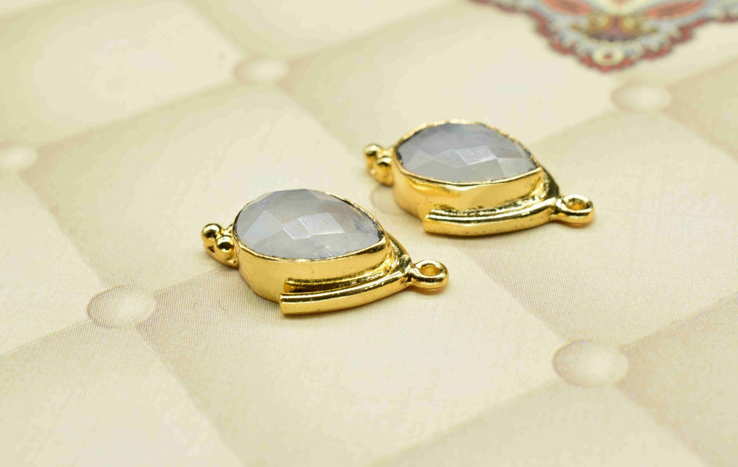 Moonstone Faceted Gemstone 9x13mm Pear Shape Pendant,Moonstone Charms Jewerlry,Moonstone Checker Cut Gold Plated Bezel Jewelry Making,Gift