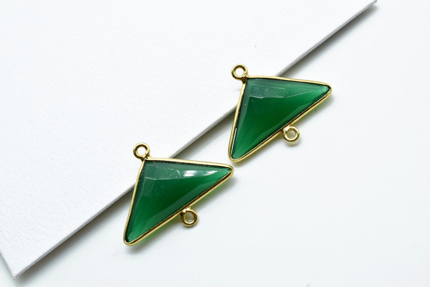 Green Onyx 12x25mm Triangle shape double loop charm,Brass Gold Plated bezel,Green Onyx Faceted Connector,Green Onyx Bezel Pendant, jewelry