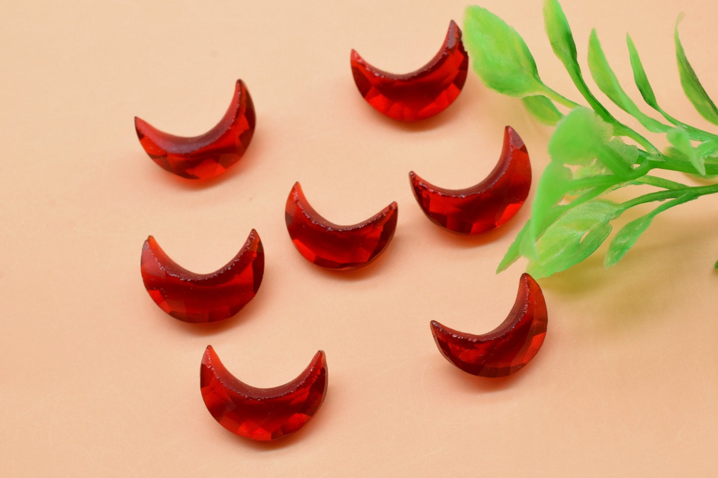 Garnet Moon Briolettes,Hand Carved Moon Briolettes,Garnet Carved Moon,Gemstone Carved Moon,Garnet 15mm Half Moon Shape Beads,Garnet stones