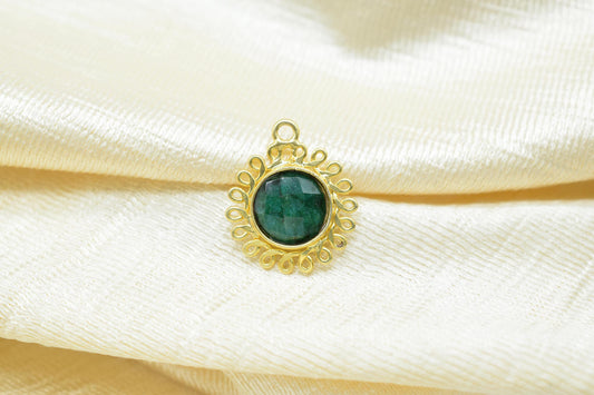 Natural Emerald 10mm Round Bezel Charm,Gemstone Brass Component,Single Bail Pendant,Round Faceted charms,Handmade Jewellery Connector,Gift