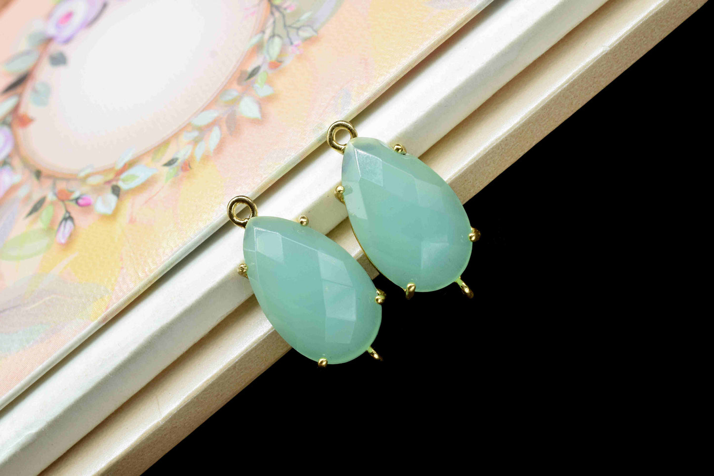 Aqua Chalcedony Connector,Green Mint jewelry meking,Aqua Quartz Bezel,double bail connector,Handmade Gemstone Bezel,Prong Set Bezel Pendant