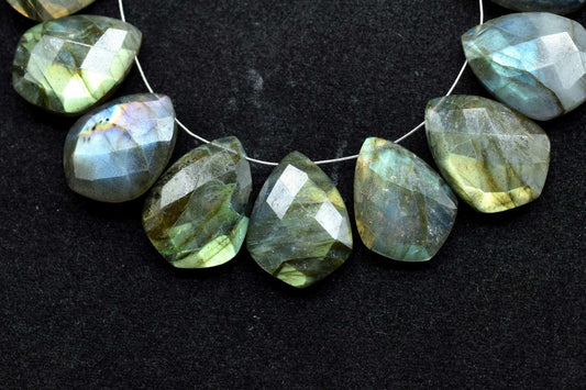 Labradorite 15x20mm Faceted Pear Shape Briolettes,Tie Shape Briolettes,Pear Shape Briolettes,Semiprecious Briolettes,jewelry making beads