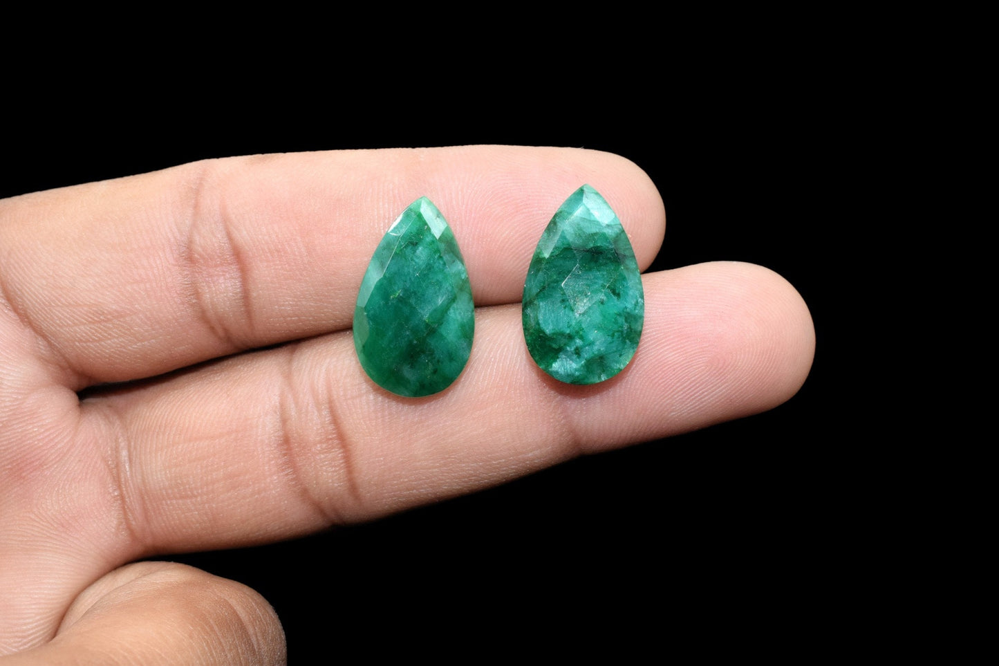 Natural Emerald Faceted Pear Shape briolettes,12x20mm Teardrop Beads,Emerald briolettes,Precious Gemstone briolettes,Emerald Pear Beads