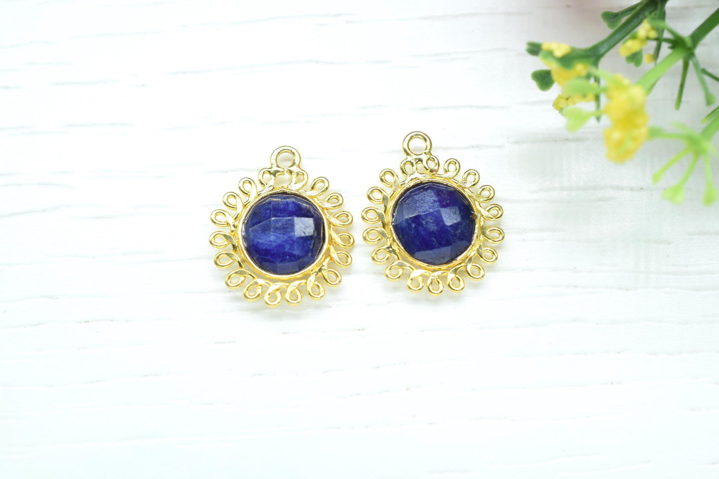 Blue Sapphire 10mm Round Bezel Charm,Gemstone Brass Component,Single Bail Pendant,Round Faceted charms,Handmade Jewellery Connector,Gift