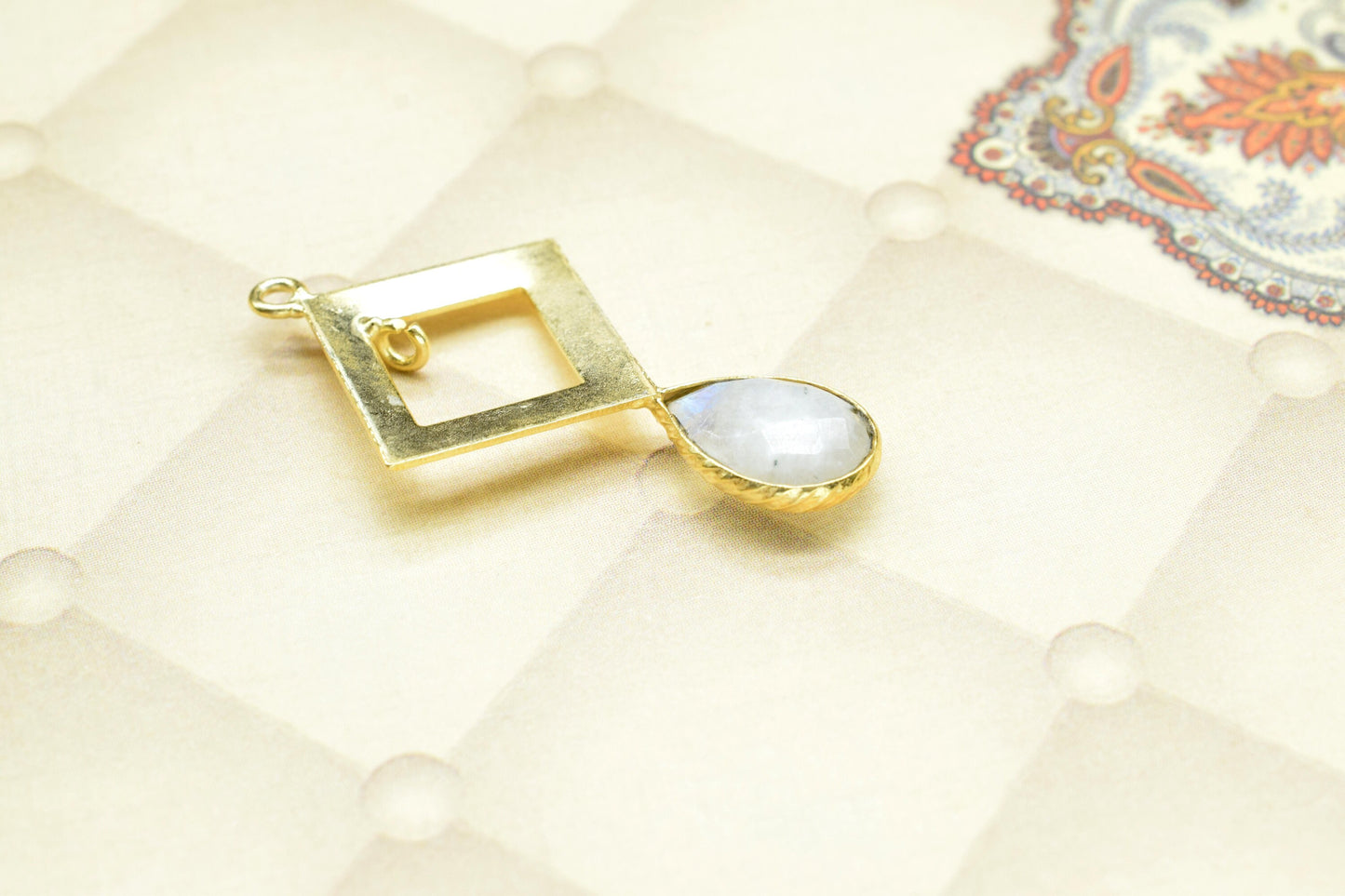 Flashy Moonstone Teardrop Pendant/Dangle Earring/Gemstone Pendant/Handmade Teardrop Jewellery/Components Pendant/Jewllery Essentials