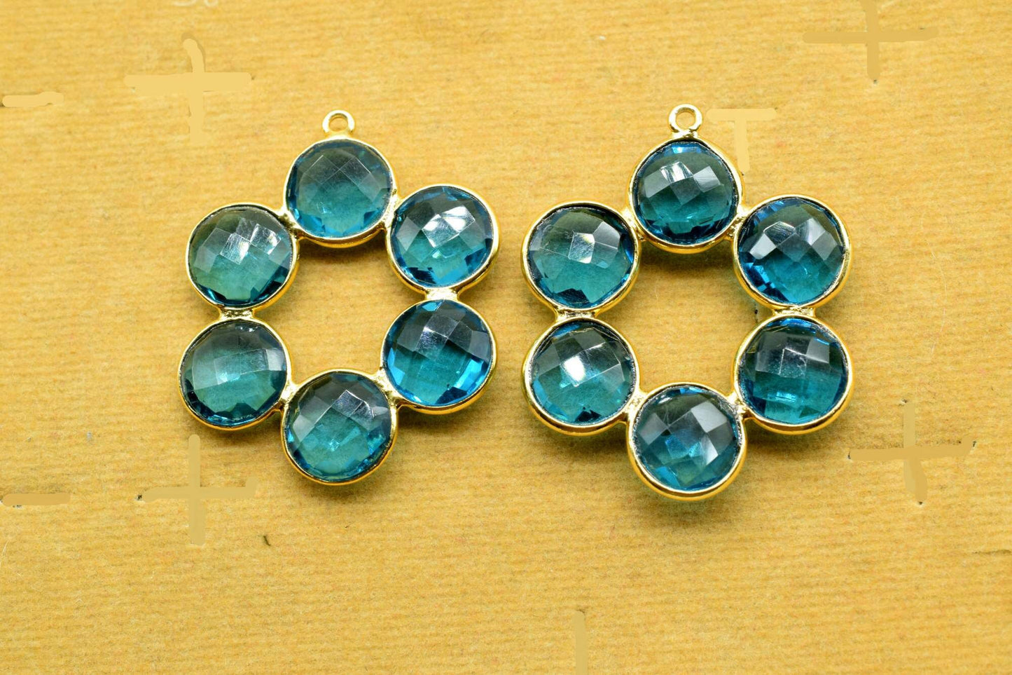 London Blue Topaz Earring,London Blue Topaz Pendant,Blue Chalcedony Bezel,Round Bezel Pendant ,Attached Bezels,Blue Topaz Gemstone Component