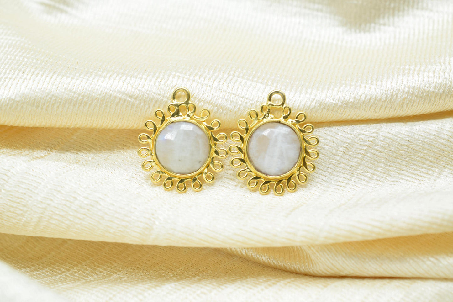 Natural Moonstone 10mm Round Bezel Charm,Gemstone Brass Component,Single Bail Pendant,Round Faceted charms,Handmade Jewellery Connector,Gift