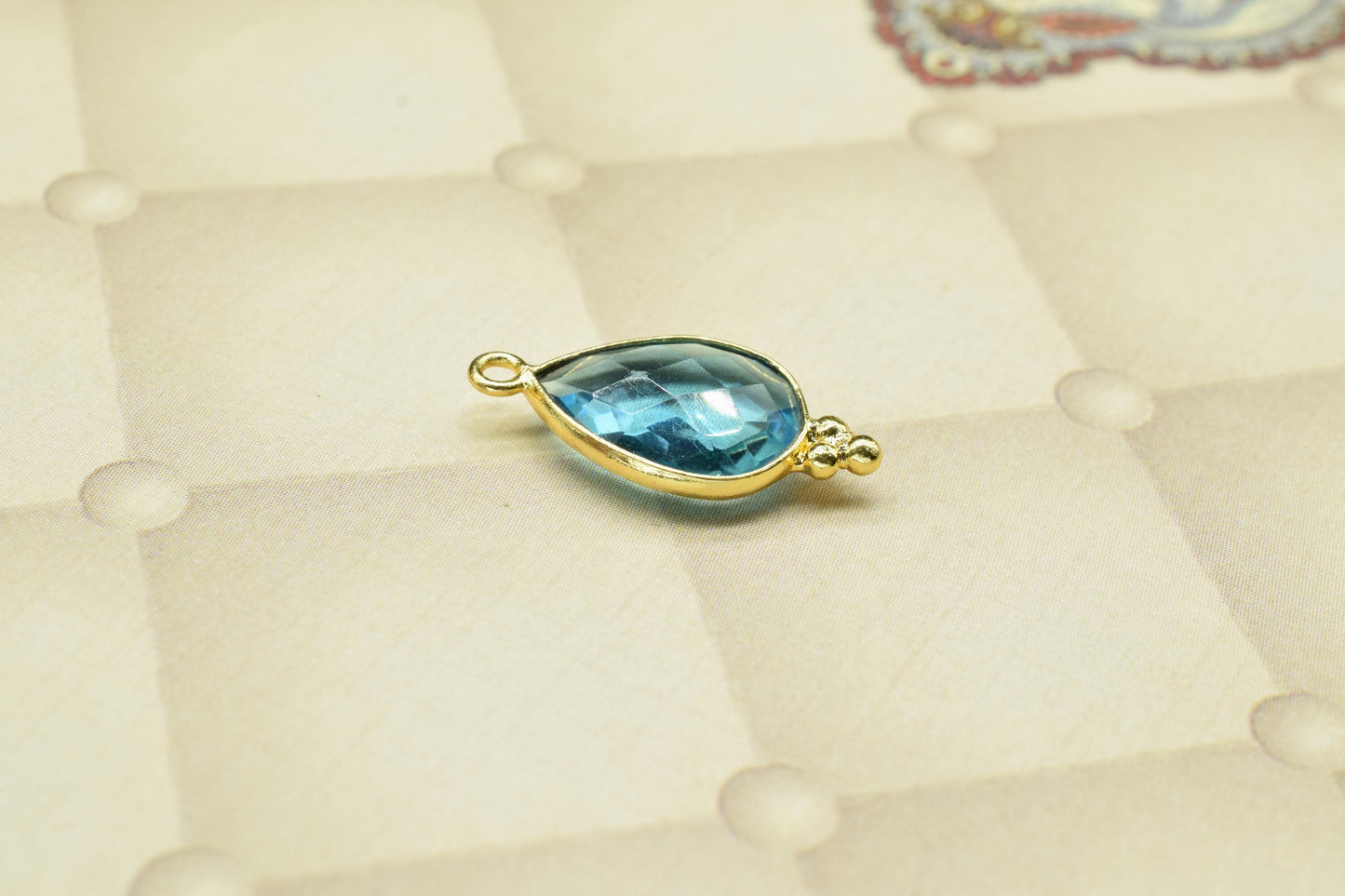 Sky Topaz 10x14mm Teardrop Shape Connectors,Sky Topaz Gold Plated Bezels,Topaz Jewelry Making Charms,Sky Topaz Single Bail Charms Pendent