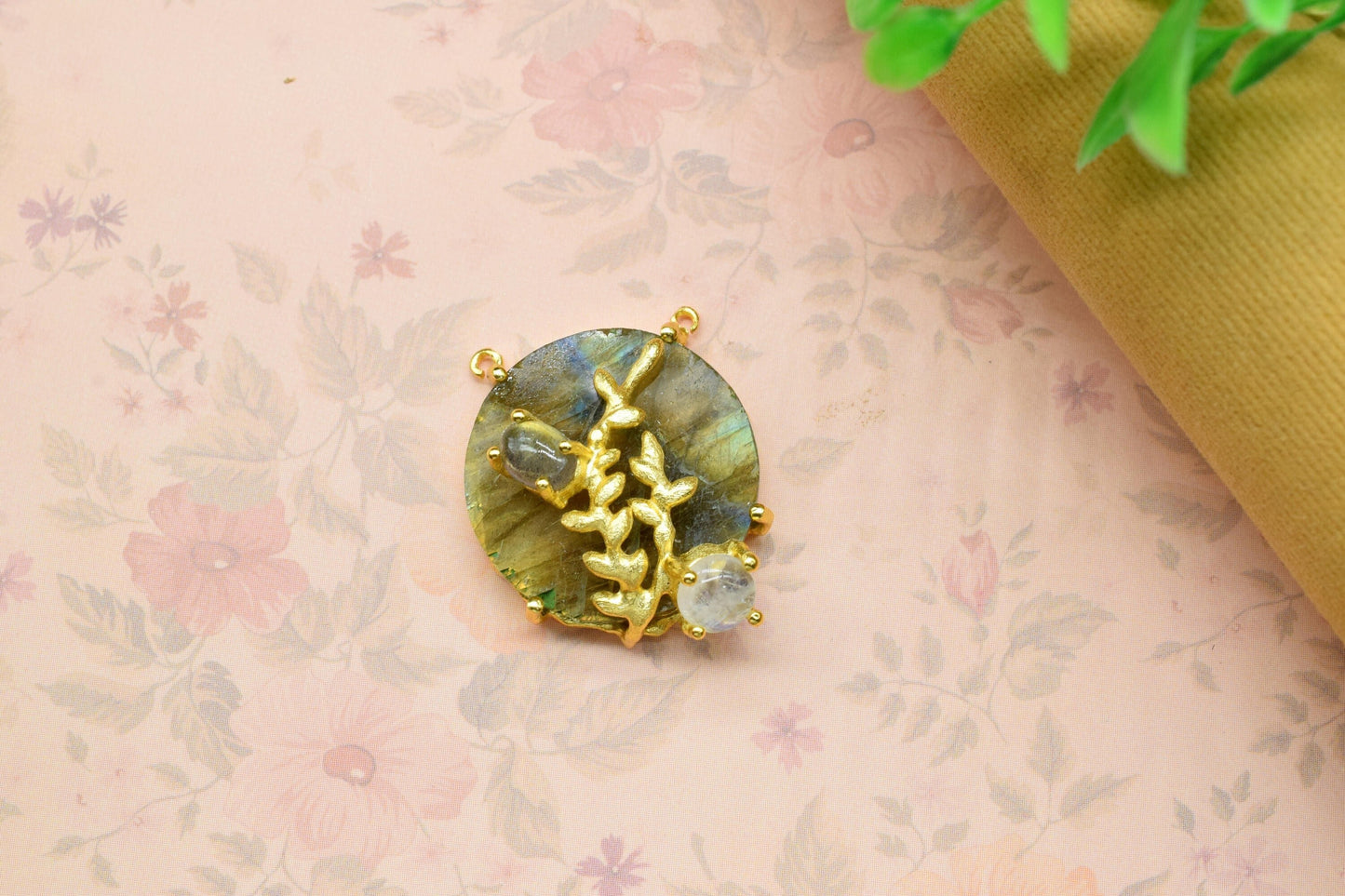 Labradorite Leaf Pendant Charms,Handmade Craft,Gemstone Pendant Jewelry,Multi Stone Pendants,Prong Set Pendant,Loop Pendant,Engagement Gift