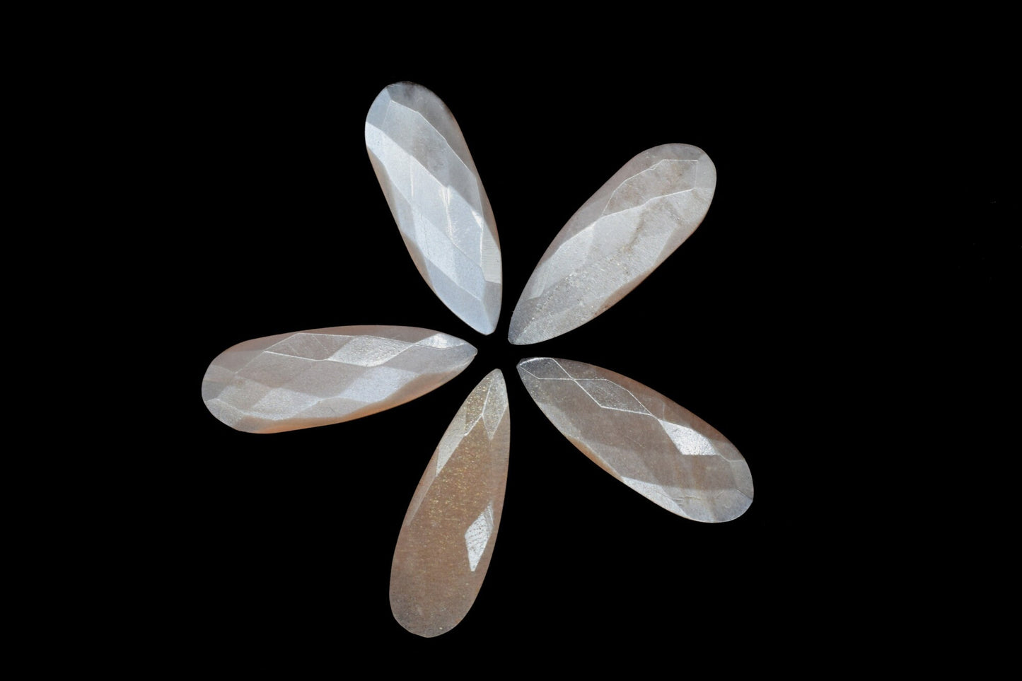 Natural Peach Moonstone Long tear drop 10x30mm Briolettes,Peach Moonstone Briolette,Peach Moonstone Tear Drop Briolettes,jewelry supplies