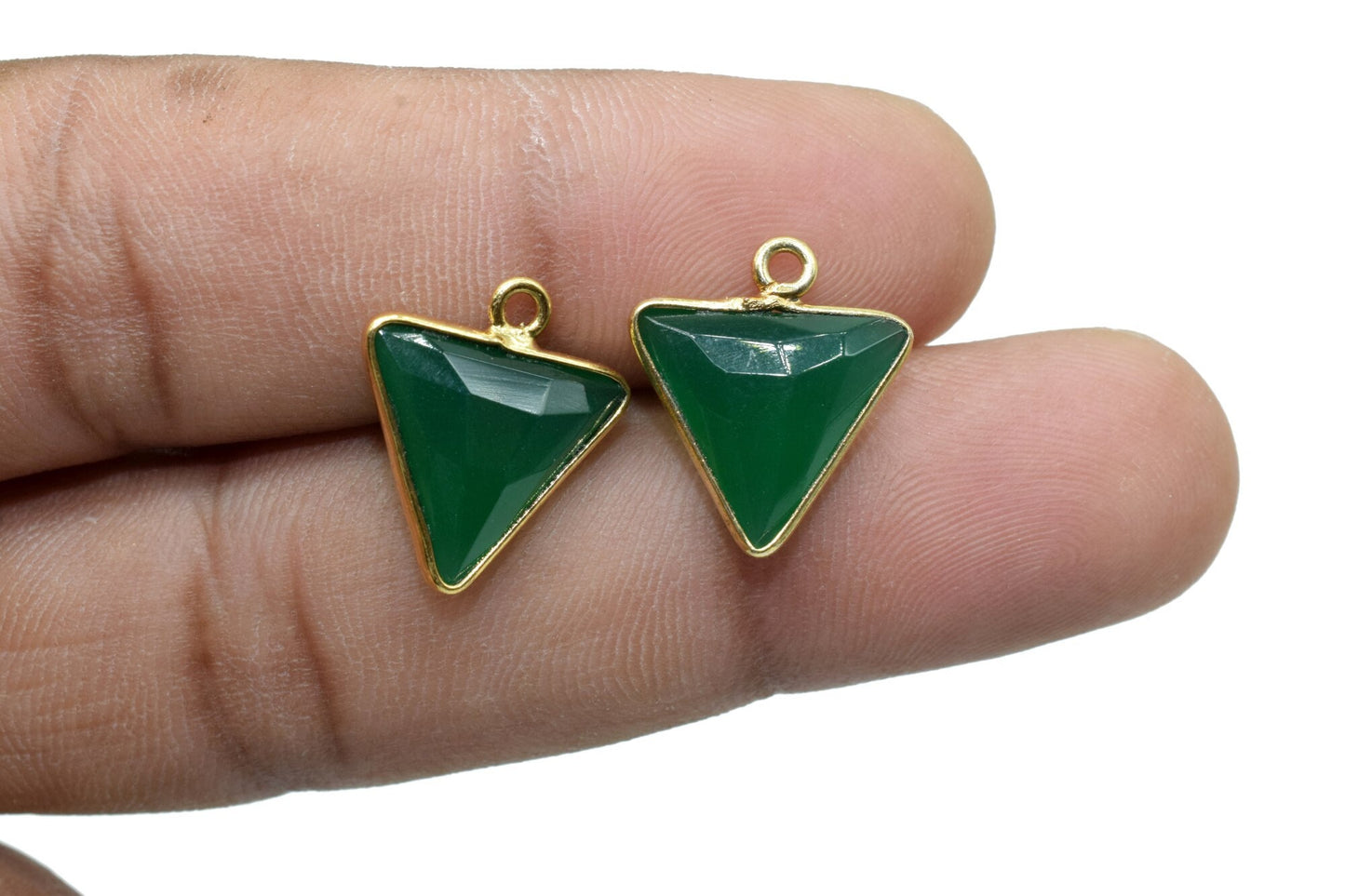 Green Onyx 12mm Triangle shape single loop charm,Brass Gold Plated bezel,Green Onyx Faceted Connector,Green Onyx Bezel Pendant,onyx jewelry