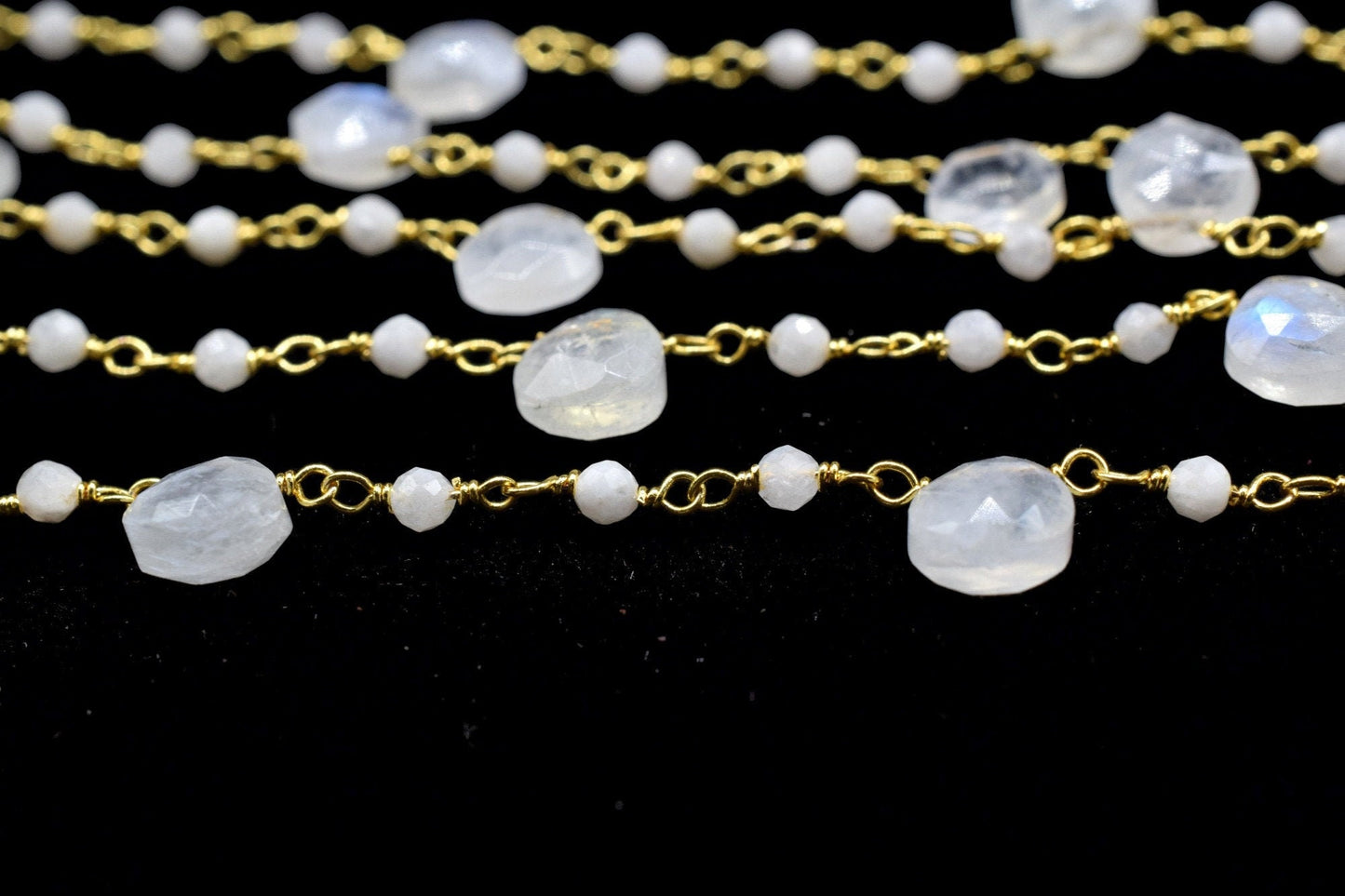 Moonstone 2mm Beaded Heart shape rosary Chain,Moonstone Heart Shape Rosary Chain,Sold By Foot,Moonstone briolettes beaded chain,Moonstone