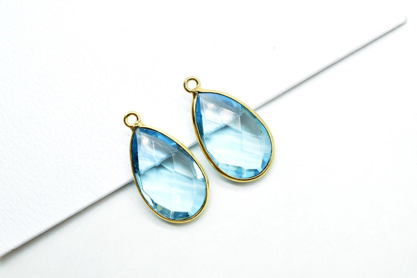 Sky Topaz 12x20mm Pear shape charm,Checker Board cut Sky Topaz Pendant,Hot Sky Topaz charms,Sky Topaz Pear Briolettes,Sky Topaz connectors