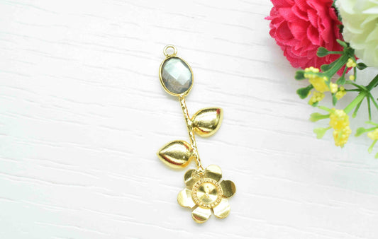 Labradorite  Gemstone Pendant , Labradorite Handmade Pendant , Single Bail Gemstone  Connector, Gold Plated Connectors , Summer Collection