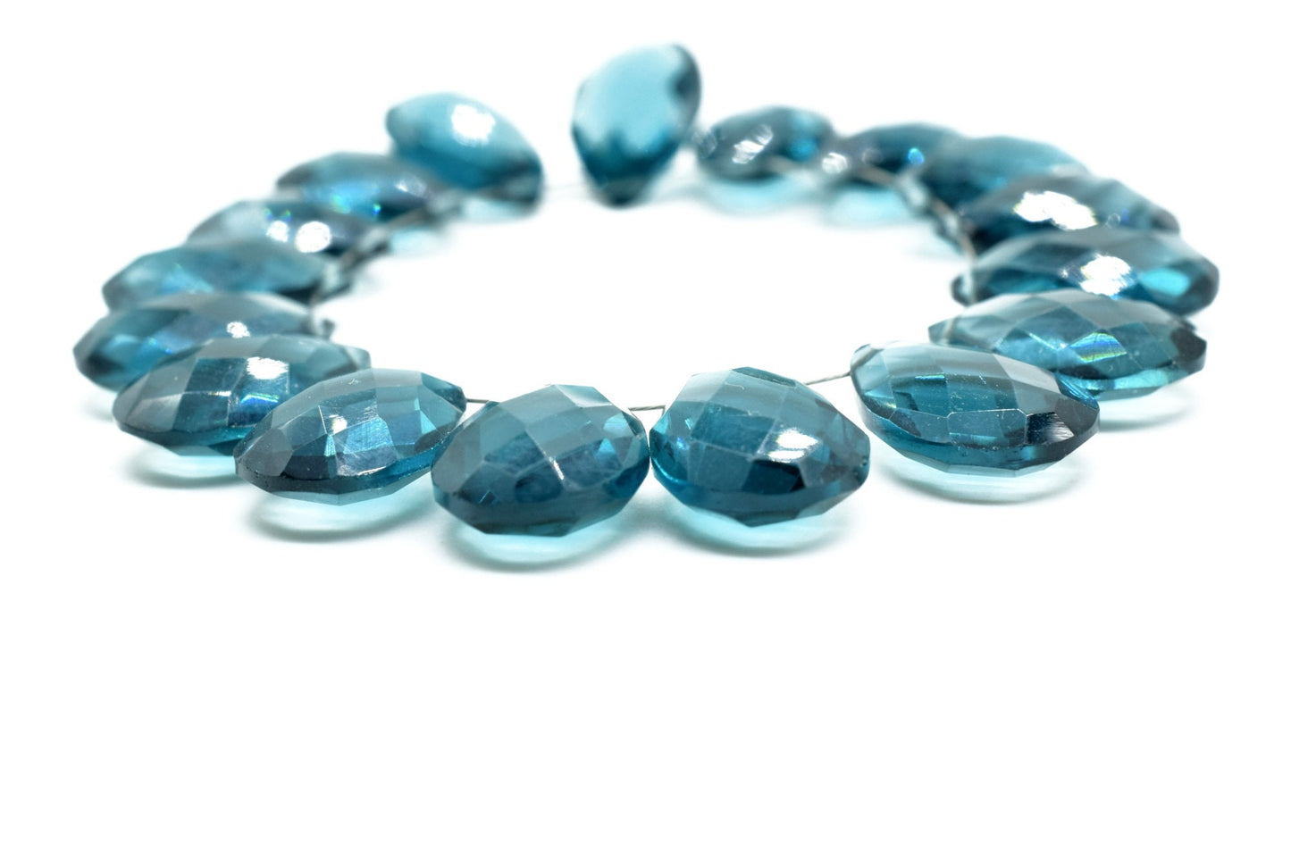 Moss Kyanite 10X15mm Faceted Pear Shape Briolettes,Jewelry Making Gemstone,Finest Quality Briolettes,Kaynite Briolette,Kaynite Teardrop bead