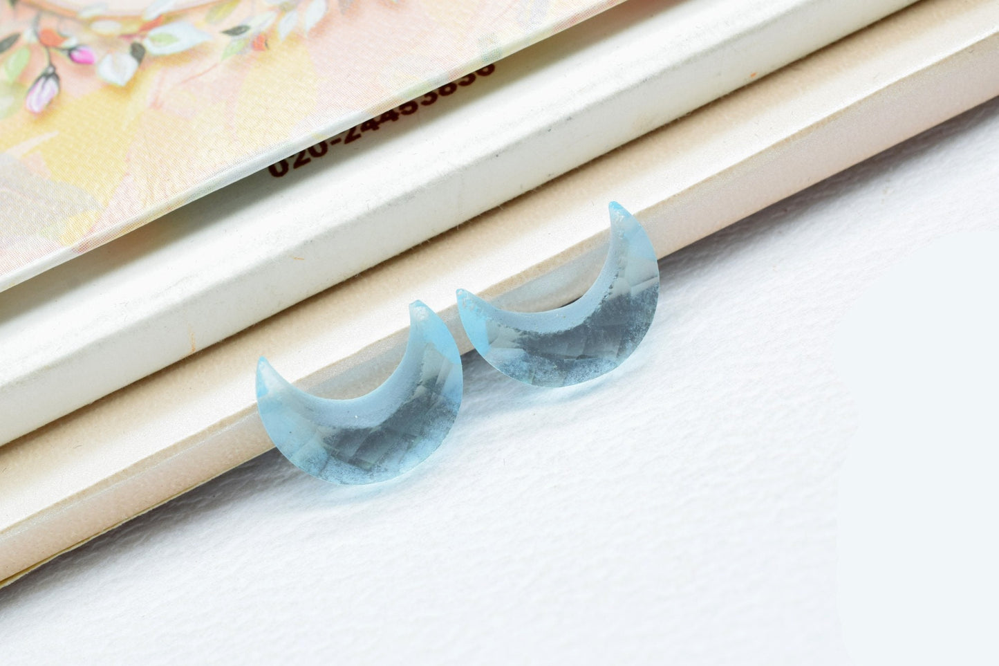 Sky Topaz 15mm Faceted Moon shape briolette,Gemstone Jewelry,Moon Shape Fancy Bead,Crescent Moon Shape Stone,Sky Blue Topaz Gemstone jewelry