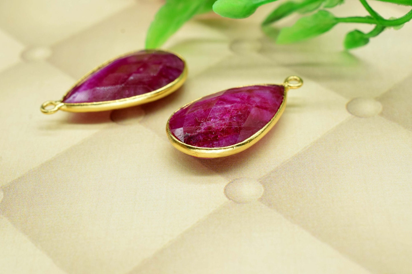 Ruby 12x20mm Pear shape charm,Ruby Pear Shape Bezel ConnectorGold Plated,Ruby Connector,Single Bail Connector,Jewelry Supply,Bezel Set Charm