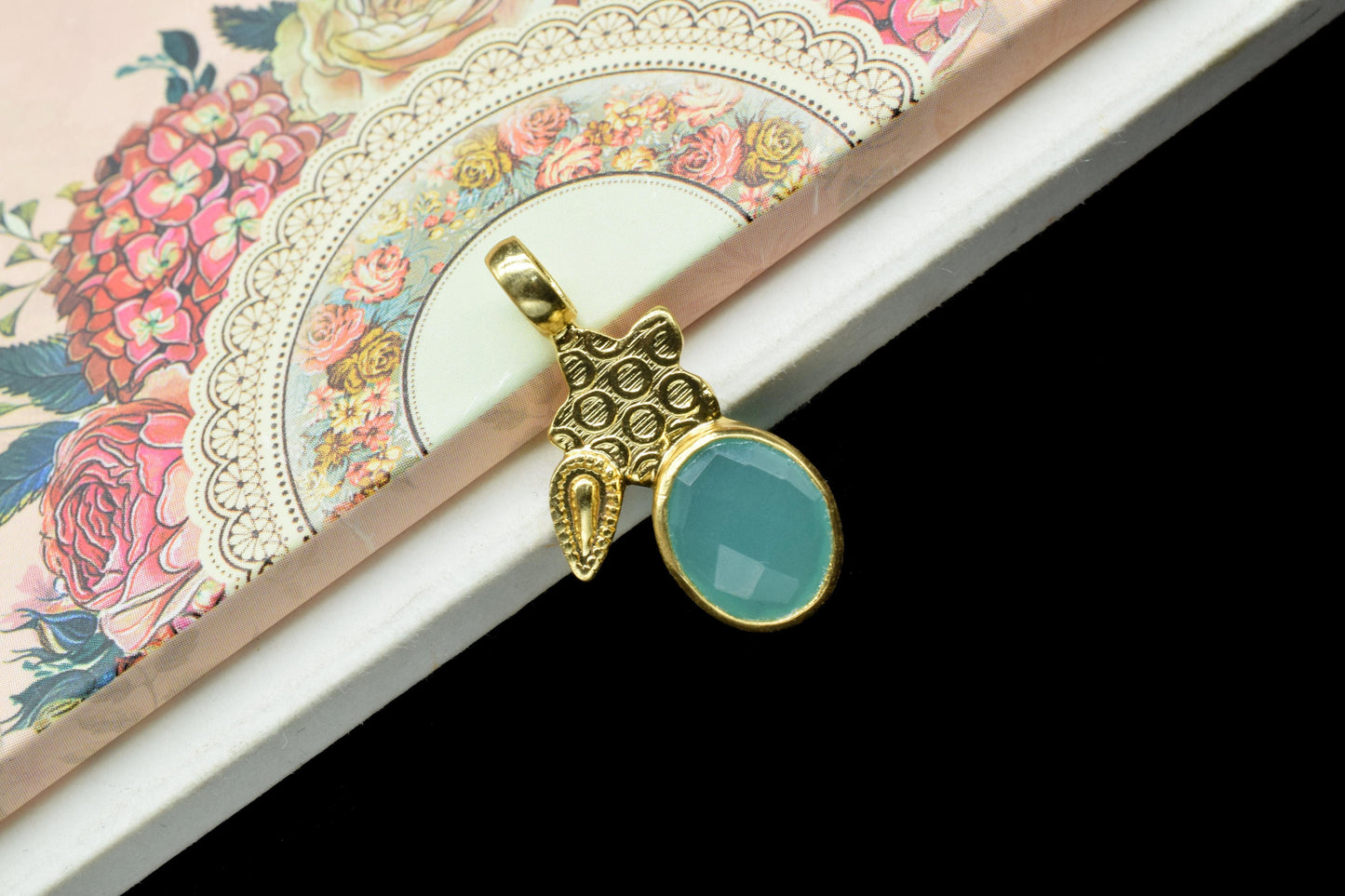Aqua Quartz Designer Pendant,Loop Pendant,Leaf Pendant,Vermeil Pendant Jewelry,Gemstone Green Mint Pendant,Handmade Carft,Statement Pendant