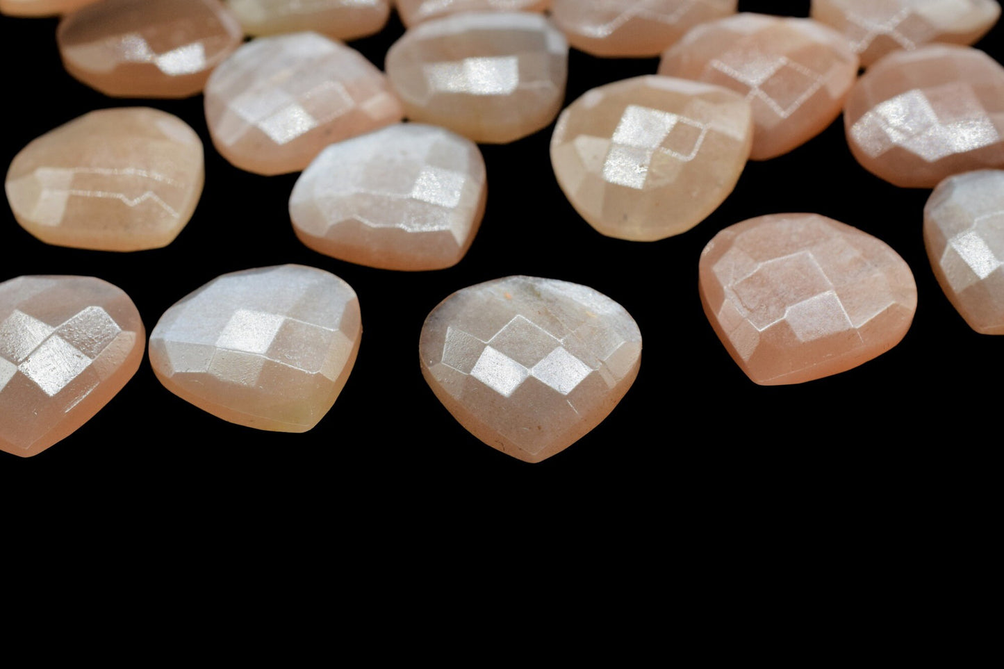 Peach Moonstone 14mm Heart Shape Briolettes,Peach Moonstone Briolettes,Peach Moonstone Jewelry Making Bead,Peach Moonstone Beads,stones