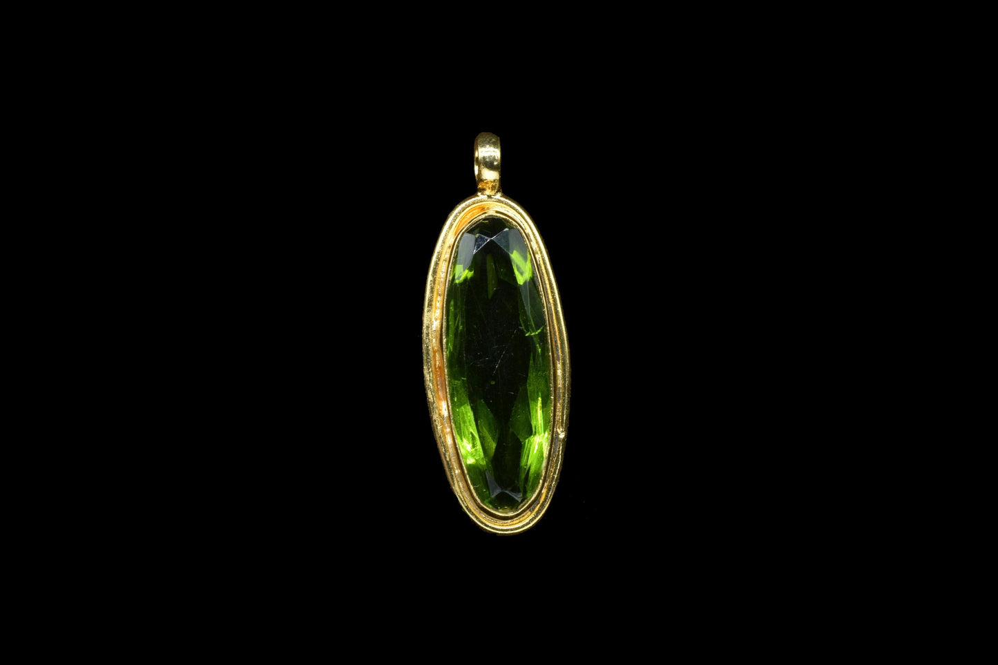 Peridot Oval Shape Pendants Charm,Statement Pendants,Loop Pendant,Brass Pendant,Handmade Craft Pendant Jewelry,Gemstone faceted Long Pendant