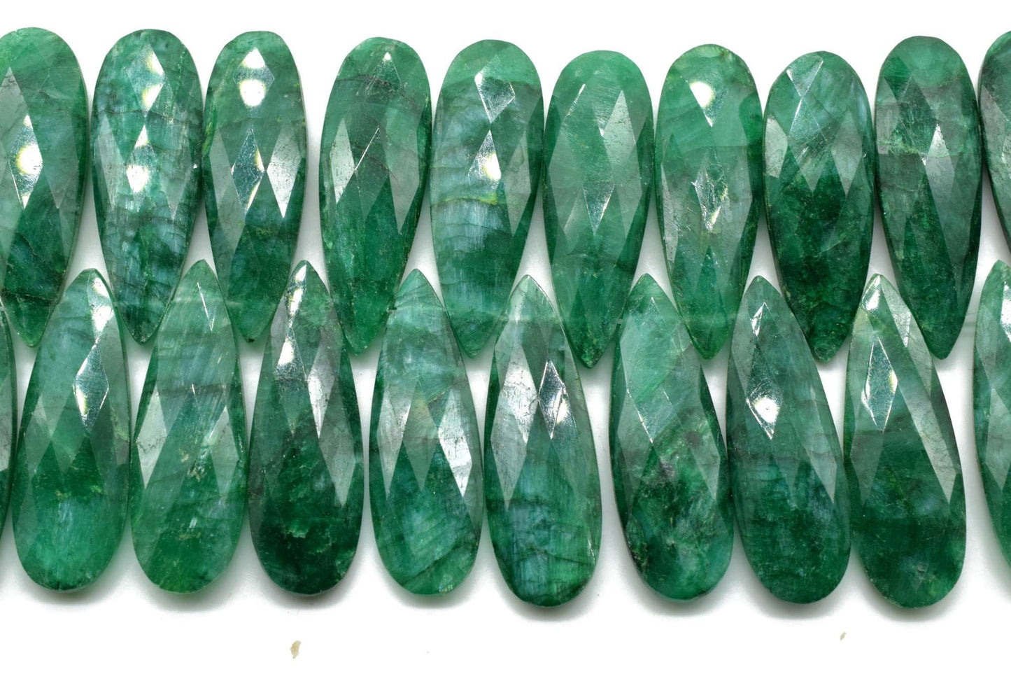 Emerald Long drop 10x30mm Briolettes,Emerald T drilled Briolette,Emerald Tear Drop Briolettes,jewelry supplies,Top Quality Briolette,Jewelry