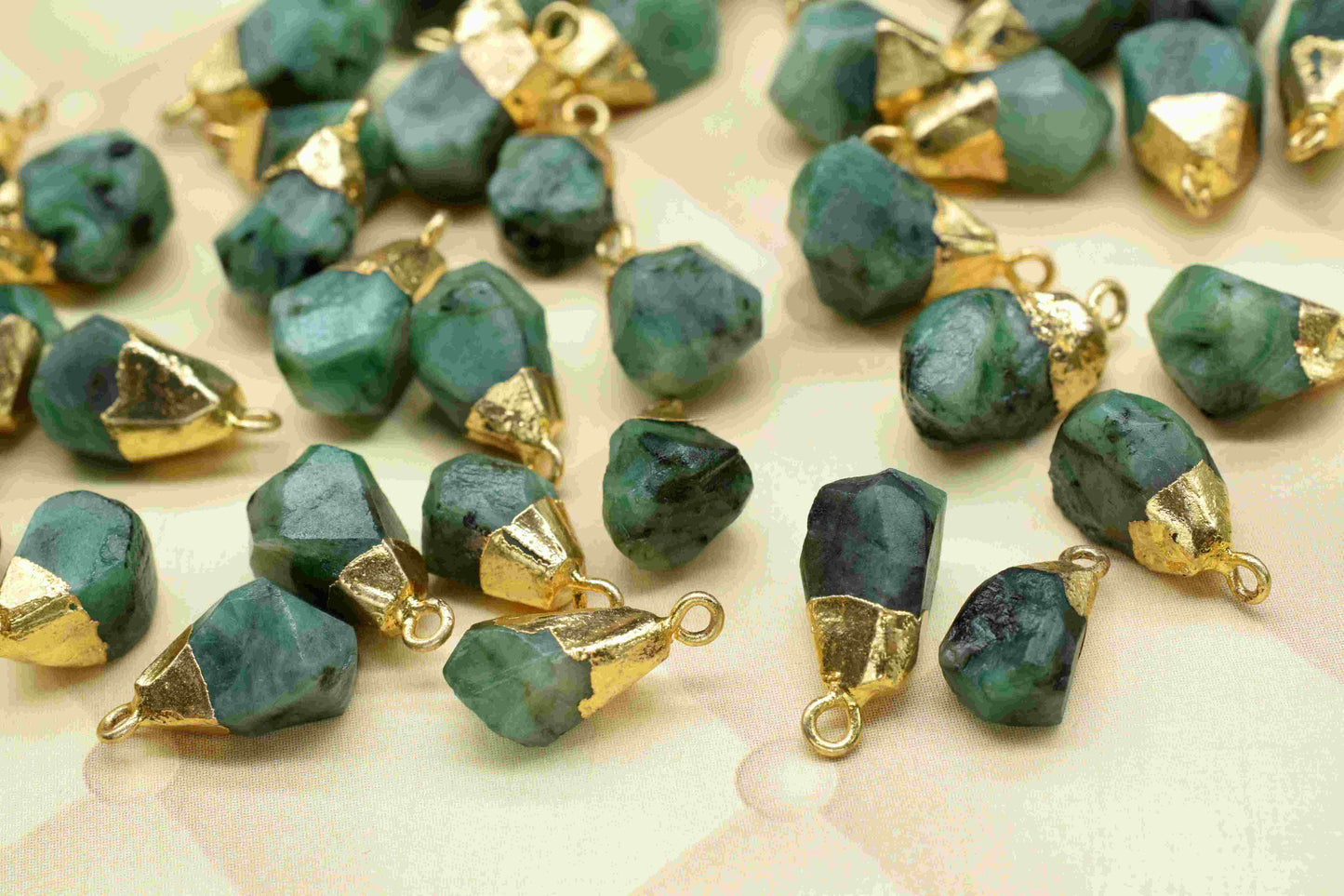Natural Emerald Rough Pendant,Gemstone Pendant Jewelry,Emerald Rough Electroplated Birthstone Charm,Emerald Pendant Connectors Jewelry, Gift
