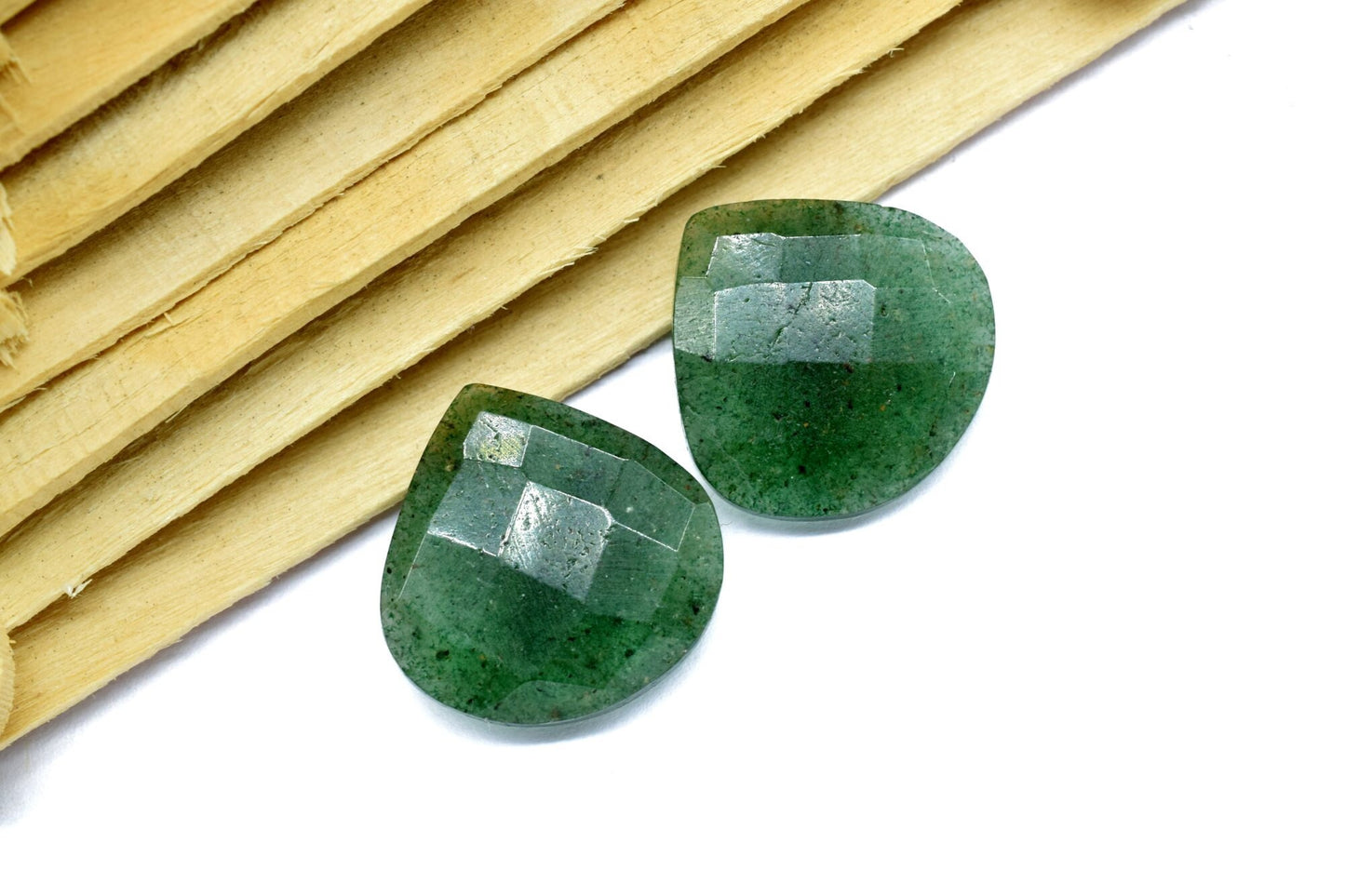 Green Strwaberry 20mm Faceted Heart Shape Briolettes,Green Strwaberry Briolettes,Heart Shape Briolettes,Jewelry,Green Strwaberry gemstones