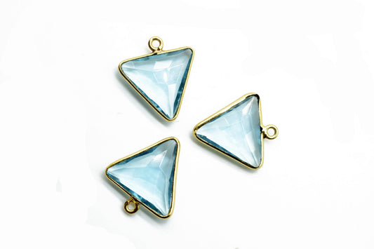 Sky Topaz 15mm Trillion shape charm,Brass Gold Plated bezel,Sky Blue Topaz Faceted Briolette Connector,Topaz Bezel Pendant,Topaz jewelry