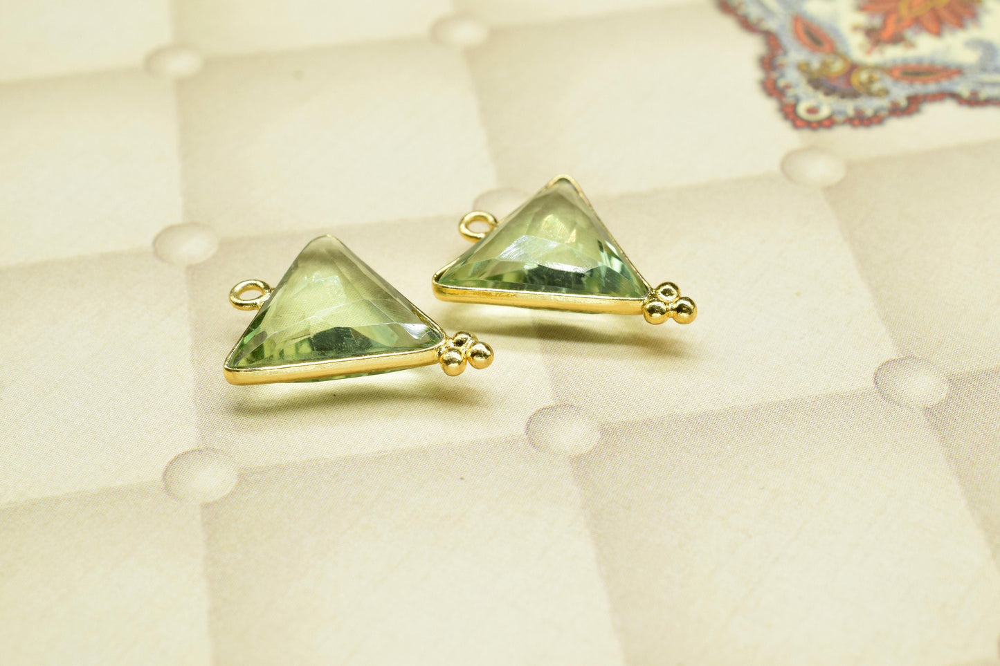 Green Amethyst Quartz 15mm Triangle Shape charms,Green Amethyst Single Bail Pendant Charms Jewelry,Green Amethyst Brass Gold Plating Jewelry