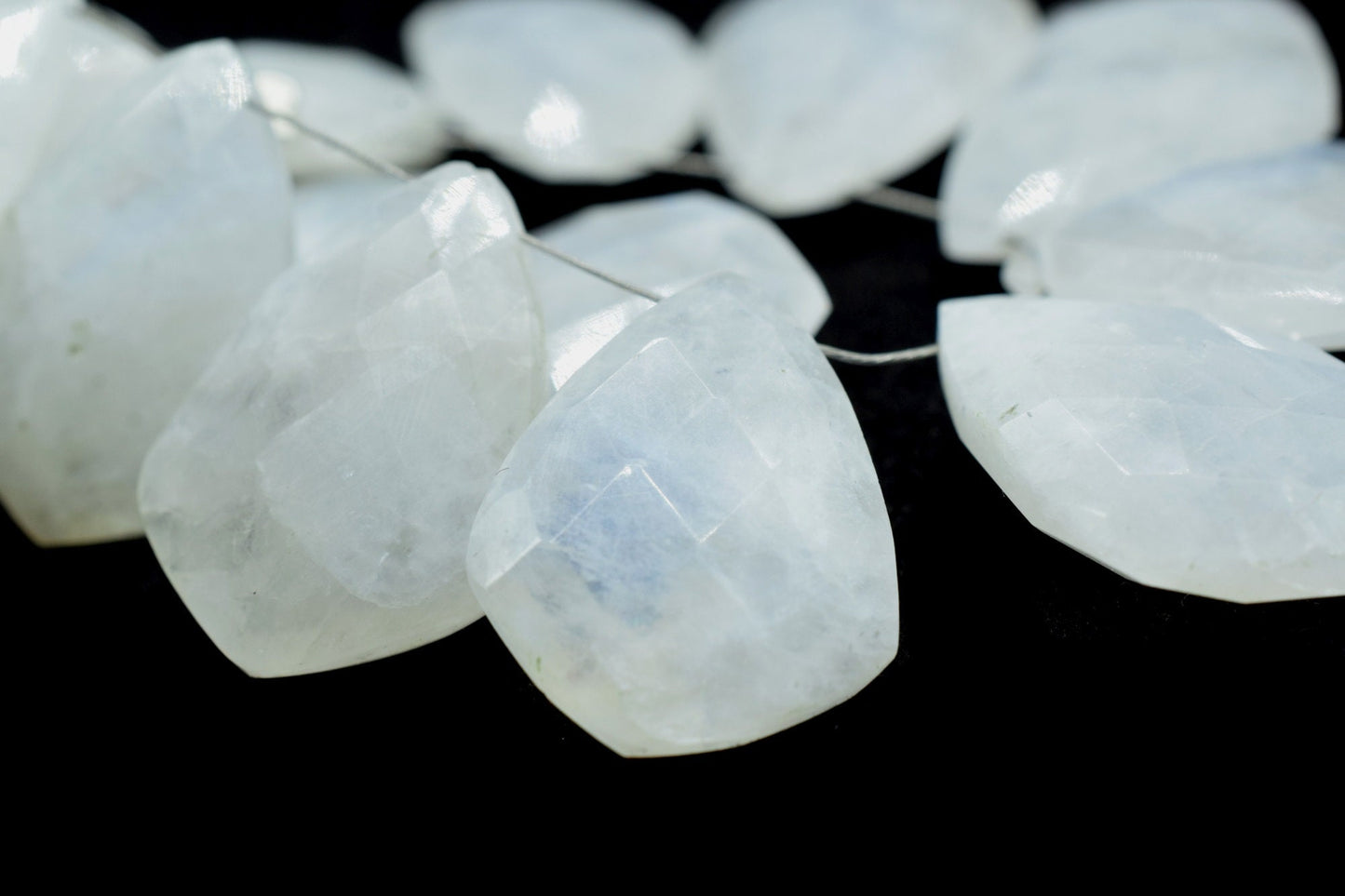 Moonstone 15x20mm Pear Shape Faceted Briolettes,Tie Shape Faceted Beads,Pear Shape Briolettes,Semiprecious Briolettes,jewelry making beads