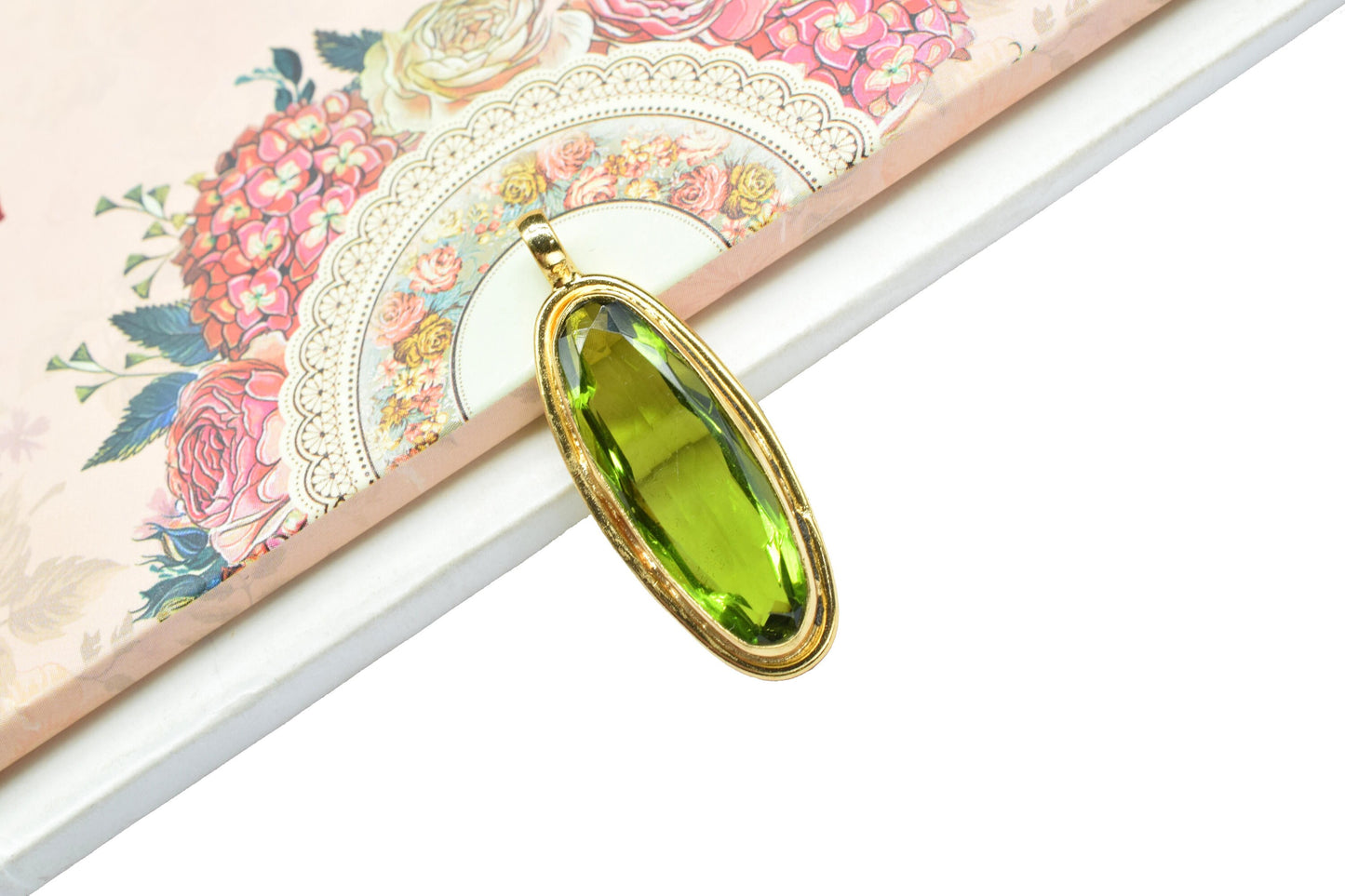 Peridot Oval Shape Pendants Charm,Statement Pendants,Loop Pendant,Brass Pendant,Handmade Craft Pendant Jewelry,Gemstone faceted Long Pendant