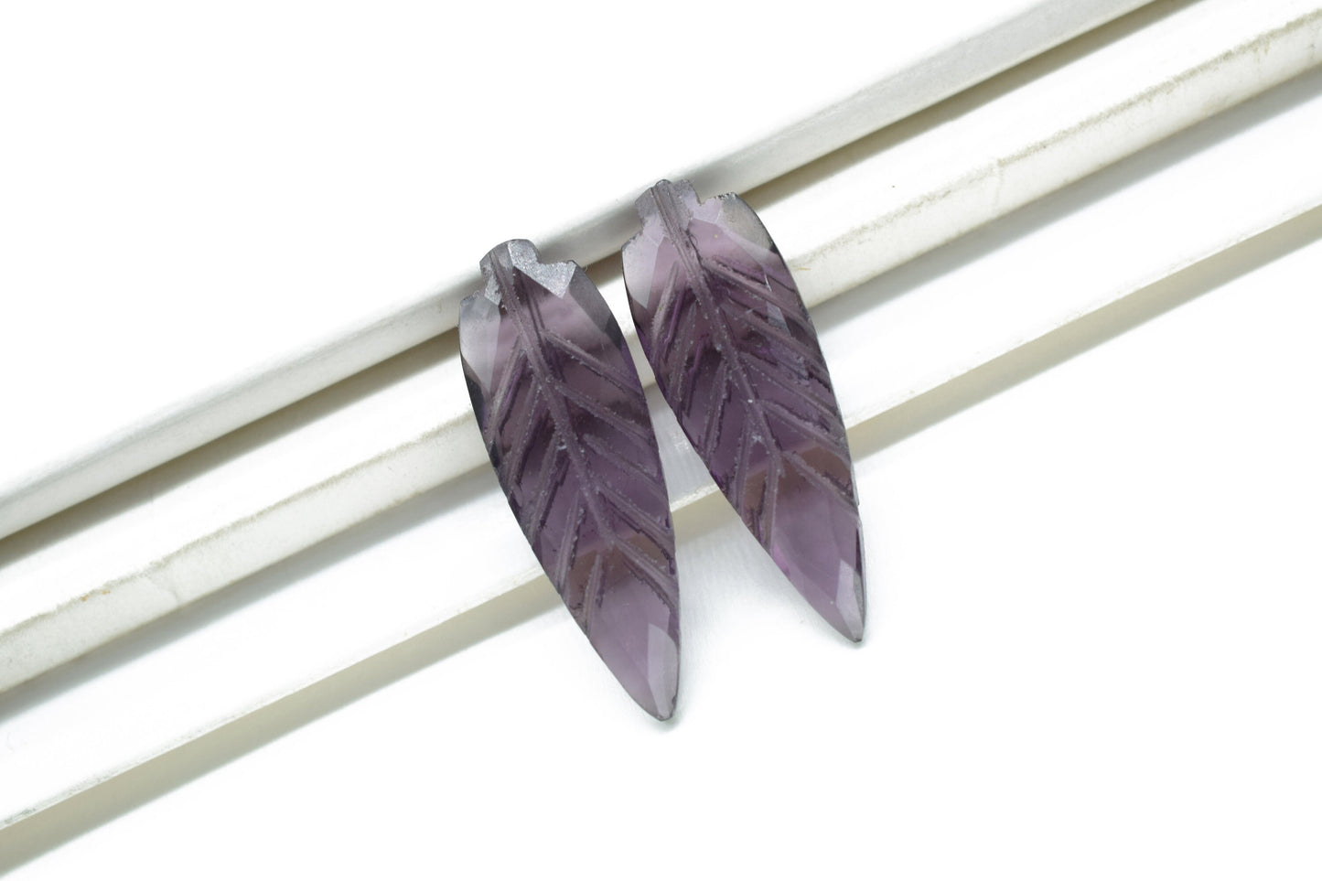 Amethyst 10x30mm Pear Shape Faceted carved Briolettes,Amethyst Carving Briolettes,Amethyst Leaf Shape Carved Briolettes,Carving Teardrop