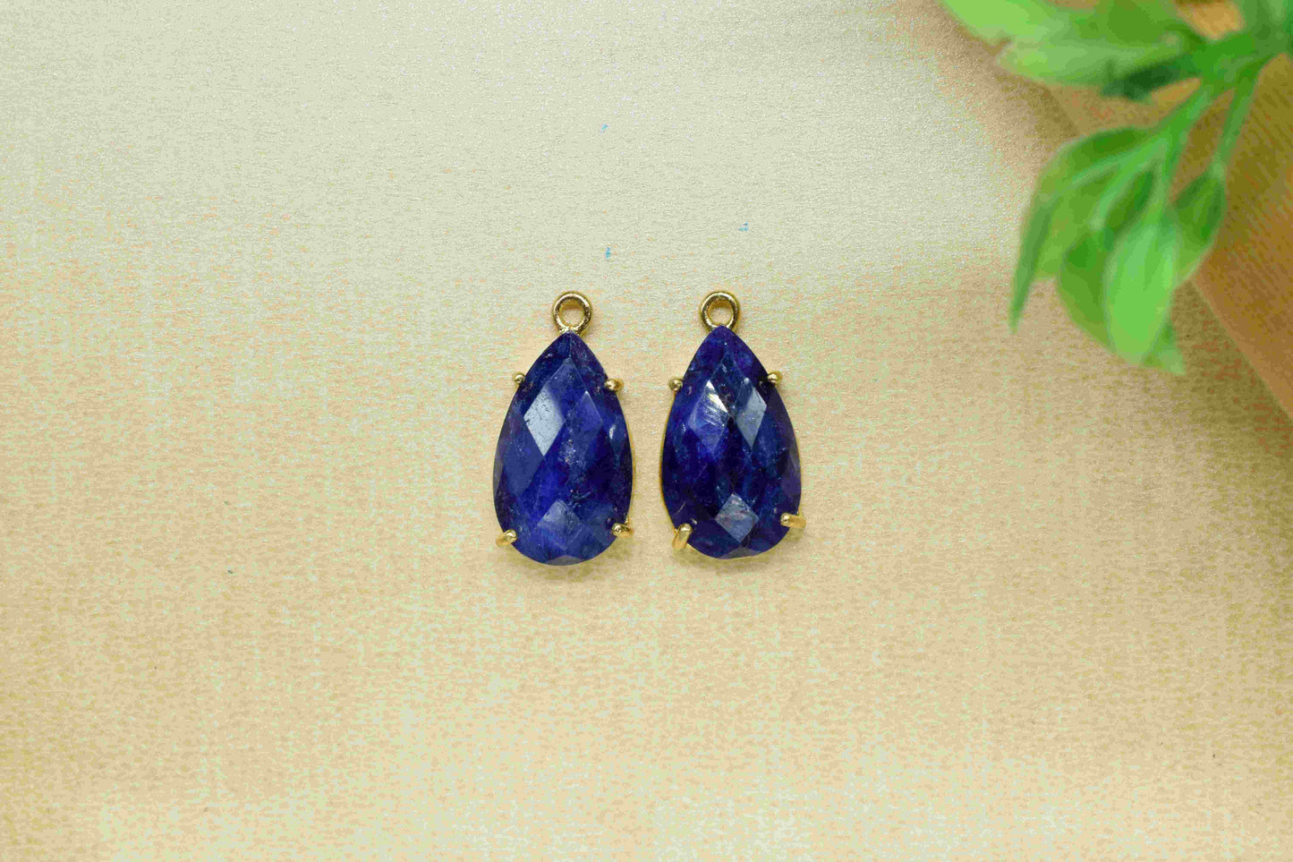 Sapphire Bezel Pendants,Single bail connectors,Prong Set Bezel,Handmade Gemstone Bezel Connector,Blue Sapphire 12X20mm Pear Shape Pendants