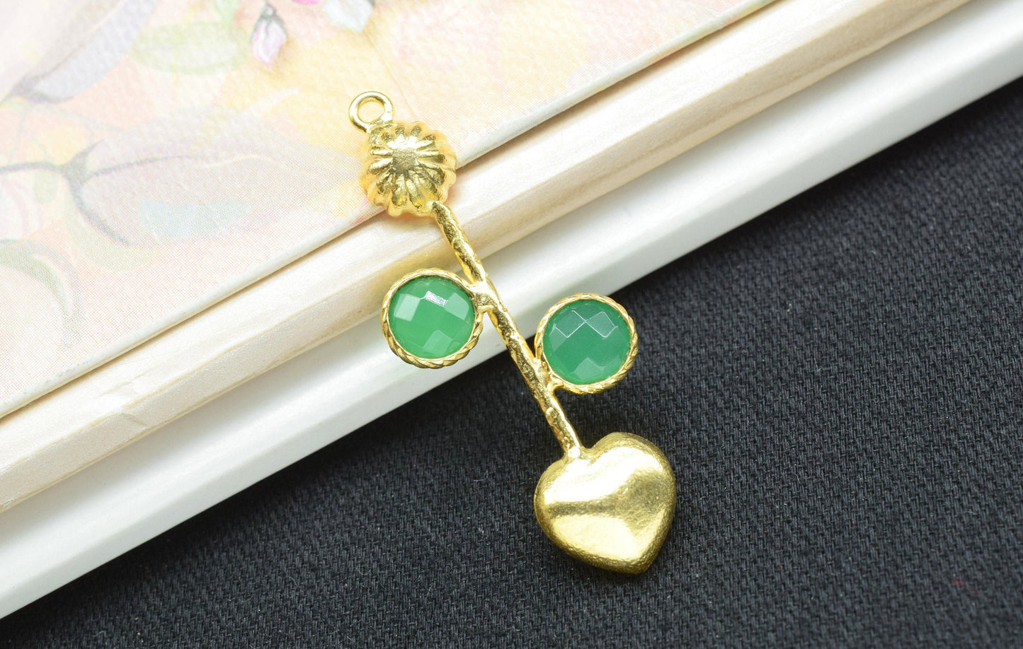 Green Onyx Round Pendant/Dual Stone Charms/Green Onyx Faceted Cut Gemstone/Jewellery Essentials/Handmade Items/Charms & Pendants/Single Bail