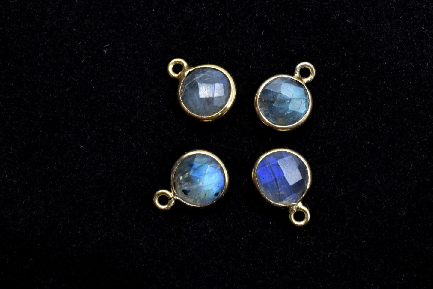 Labradorite 8mm charm,Labradorite Pendant,Labradorite Round Gold Plated bezel,Labradorite Vermeil Bezel,jewelry making charm,Brass connector