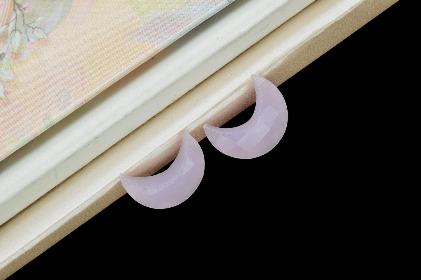 Natural Pink Chalcedony 15mm moon shape briolettes,Gemstone Faceted briolette,Moon Shape jewelry,Moon Shape Briolettes,Gemstone carved Beads