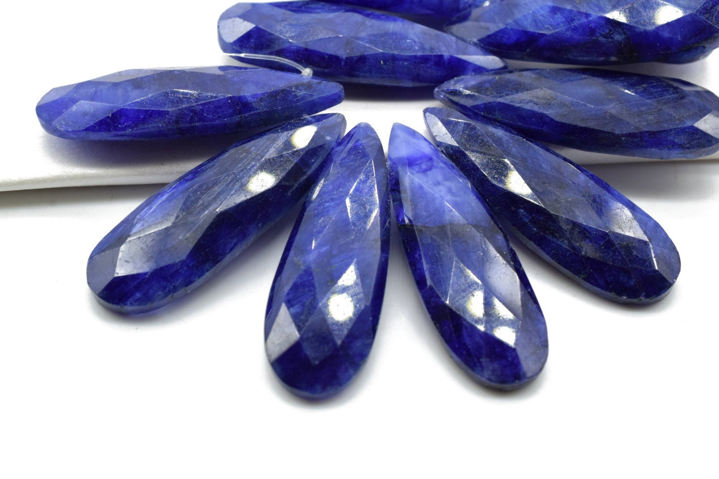 Blue Sapphire Long drop 10x30mm Briolettes,Sapphire Briolette,Tear Drop Briolettes,jewelry supplies,Sapphire drops,Sapphire jewelry beads