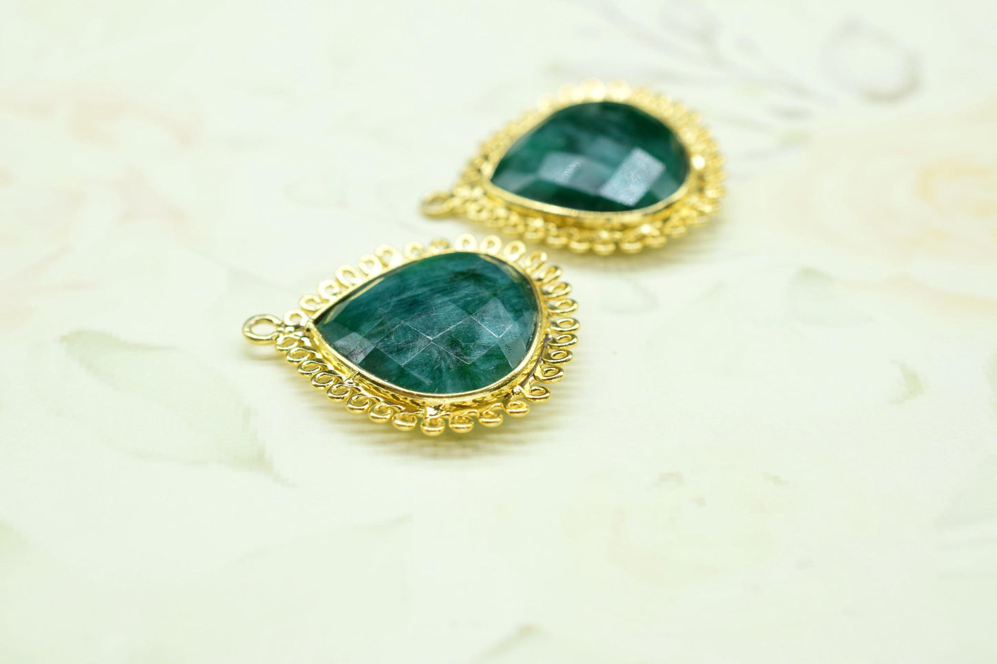 Natural Emerald 20mm Heart Bezel Charms,Gemstone Boho Pendant,Wholesale Jewelry,Single Bail Component Charms,Handmade Jewellery Connectors