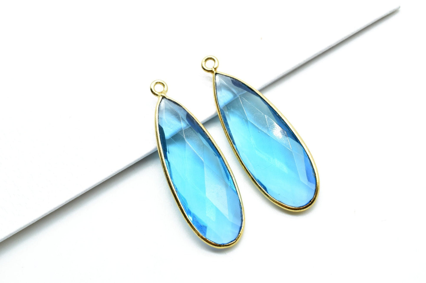 London Blue topaz 10x30mm Teardrop Charm,Blue topaz Gemstone Connectors,Gold Plated connectors,Single Bail Connector,Teardrop Shape Pendant