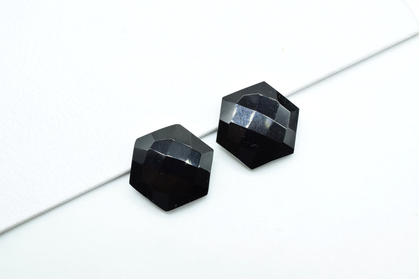 15mm Black Onyx Faceted Hexagon Beads,Natural Black Onyx Fancy Hexagon Beads,Black Onyx Hexagon Briolettes,Black Onyx Jewelry Beads,Gem Gift