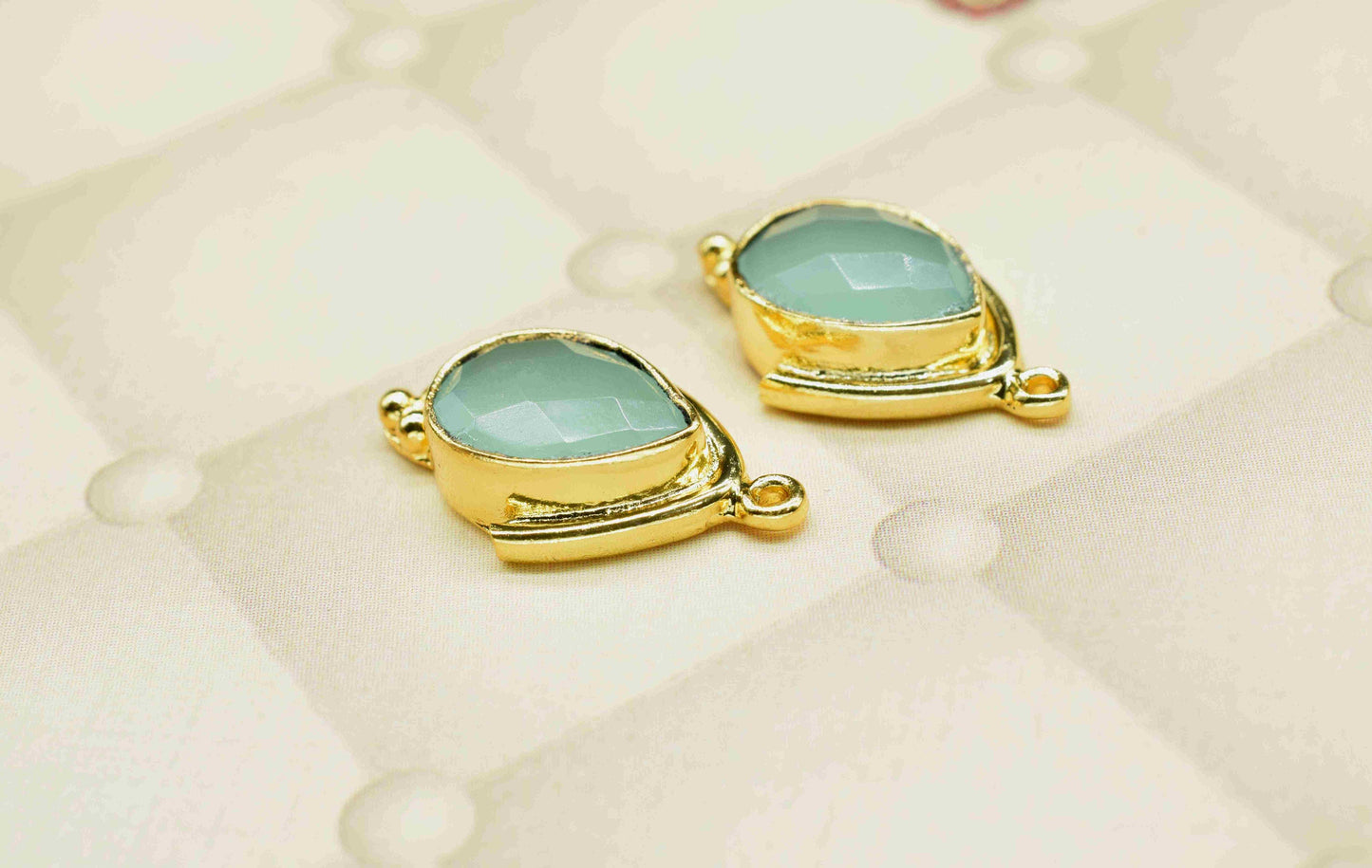 Aqua Chalcedony 9x13mm Bezel Connectors,Aqua Quartz jewelry making charm,Singel bail connnectors, Aqua Teardrop,Aqua Quartz Gemstone Bezel