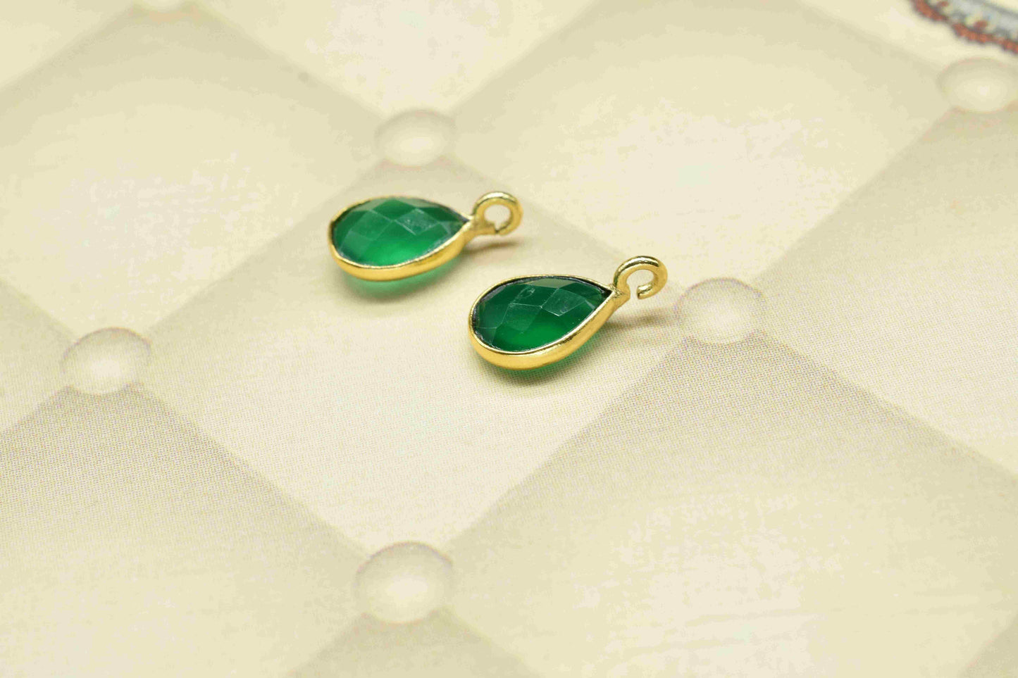 Green Onyx 6x8mm Teardrop Earring Connector,Green Jewelry,bezel frame Connector,Studs Connector,Jewelry Making Finding,Green Onyx Component