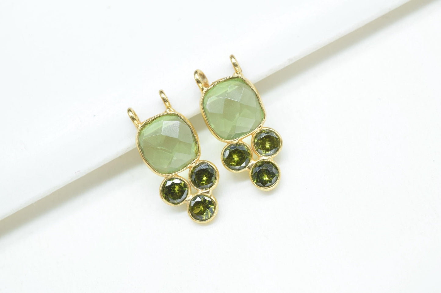 Green Amethyst 8mm Cushion shape Bezel charms,Amethyst Pendant,Gemstone connector,Green Amethyst Jewelry,Cubic zirconia Bezel charm,p001