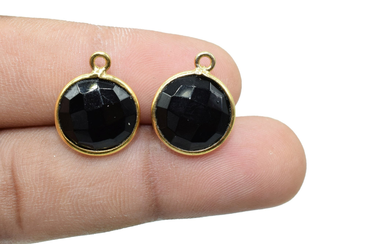 Black onyx 12mm charm,Black onyx Pendant,Black onyx Round Gold Plated bezel,black onyx Vermeil Bezel,jewelry making charm,Brass connectors