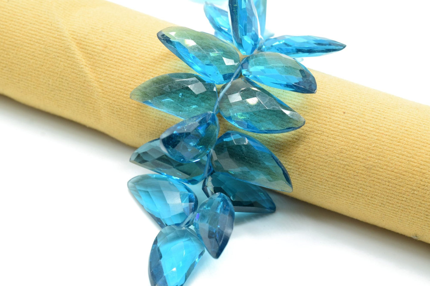 Sky Topaz 10x20mm Horn shape beads,Shark Tooth Shape faceted beads, jewelry supplies,Gemstone Briolettes,Top Quality Briolettes,Topaz Beads