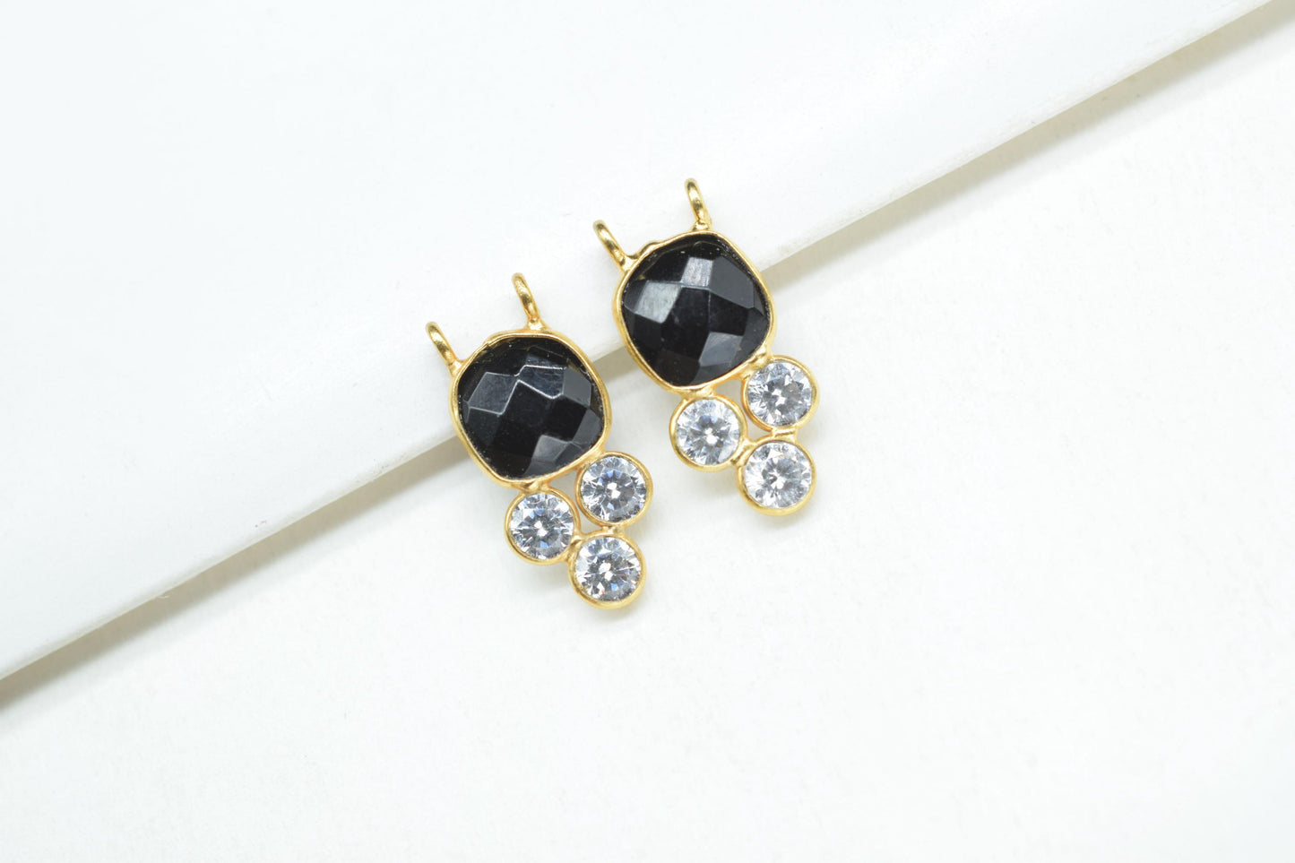 Black Onyx 8mm Cushion shape Bezel charms,Black Onyx Pendant,Black Gemstone connector,Black Onyx Jewelry,Cubic zirconia Bezel charm,p001