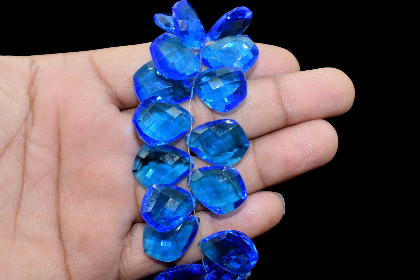 London Blue topaz Pear 10x20mm Briolettes,Blue topaz briolettes,Blue topaz Faceted Kite Shape Briolette,Blue topaz Briolette pack,Blue topaz